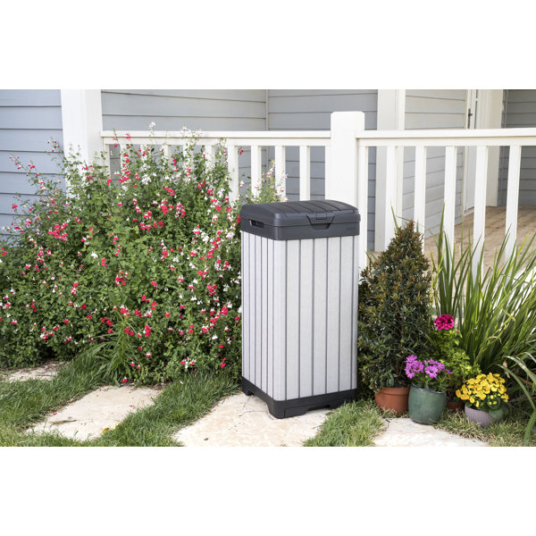 Keter Resin 38 Gallon Trash Can with Lid and Drip Tray for Easy